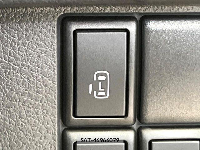 Suzuki SPACIA 2015-11 8884368-6