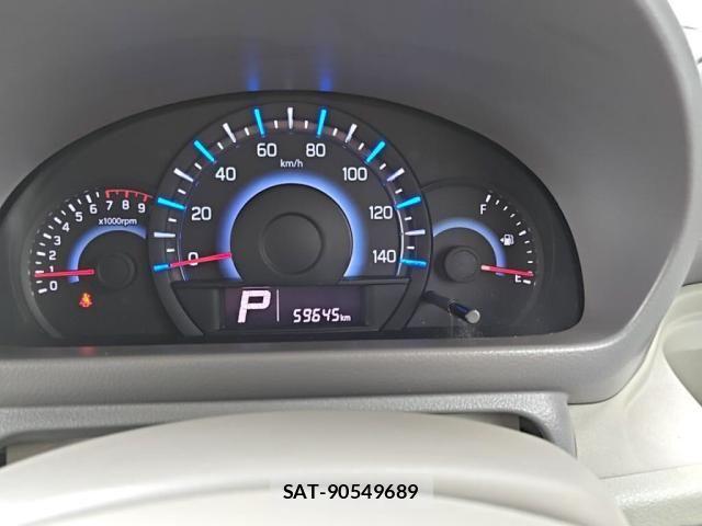 Suzuki SPACIA 2014-05 8884367-28