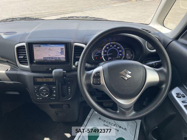 Suzuki SPACIA 2017-08 6614931-1