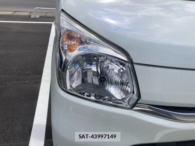 Suzuki SPACIA 2016-01 7225339-11