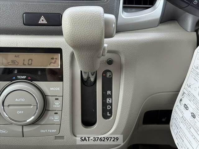 Suzuki SPACIA 2013-11 7225336-22