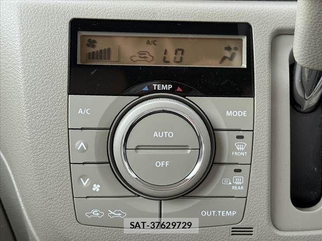Suzuki SPACIA 2013-11 7225336-23