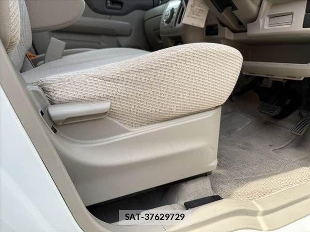 Suzuki SPACIA 2013-11 7225336-26