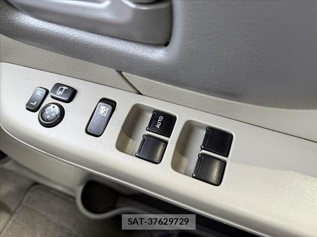 Suzuki SPACIA 2013-11 7225336-6