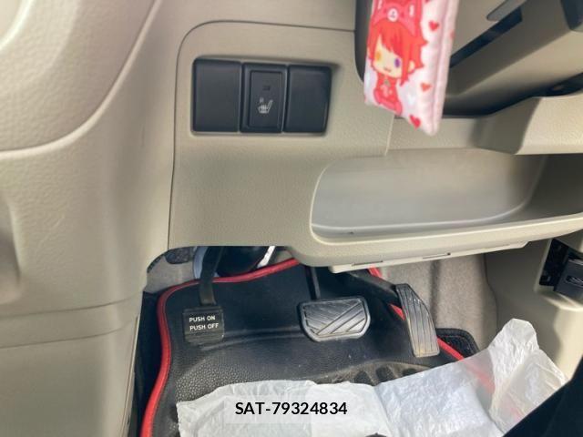 Suzuki SPACIA 2015-01 7225337-21
