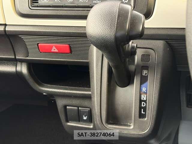 Suzuki SPACIA 2019-09 7330206-11