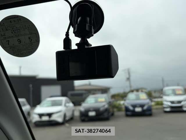 Suzuki SPACIA 2019-09 7330206-13