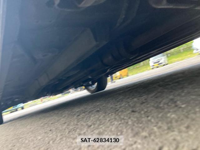 Suzuki SPACIA 2017-06 7457988-9