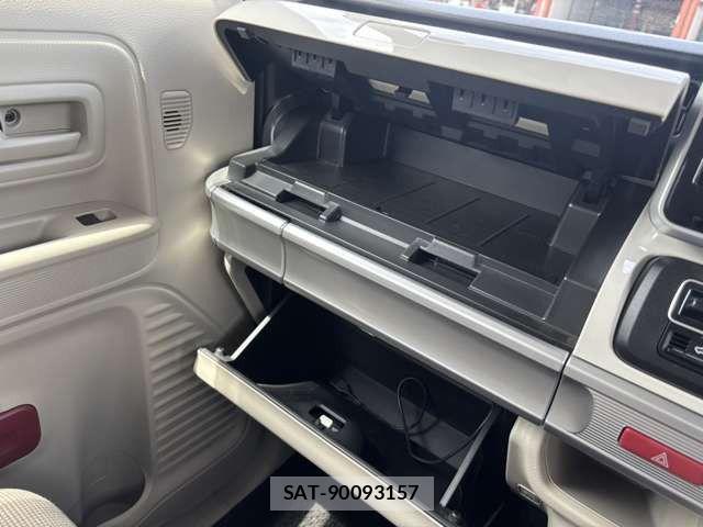 Suzuki SPACIA 2018-02 7510092-16