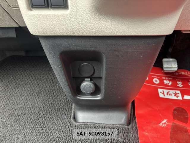 Suzuki SPACIA 2018-02 7510092-17