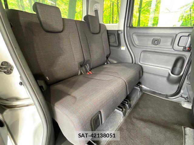 Suzuki SPACIA 2018-10 7502937-8