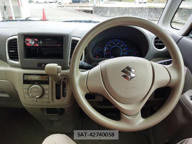 Suzuki SPACIA 2013-06 7963825-15