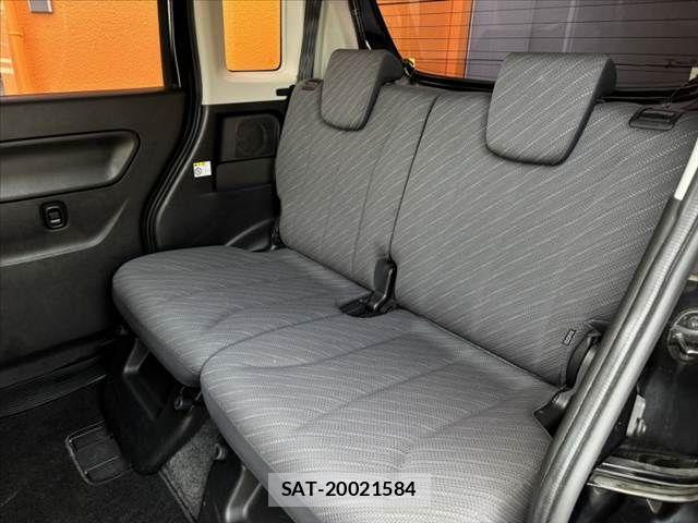 Suzuki SPACIA 2017-04 8101957-17