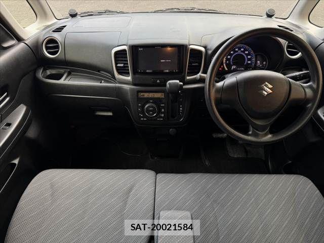 Suzuki SPACIA 2017-04 8101957-1