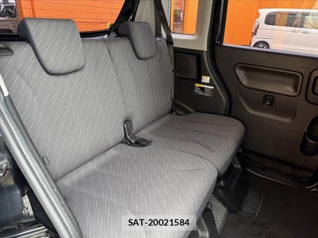 Suzuki SPACIA 2017-04 8101957-19