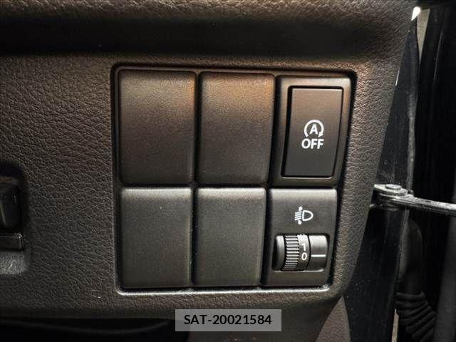 Suzuki SPACIA 2017-04 8101957-21