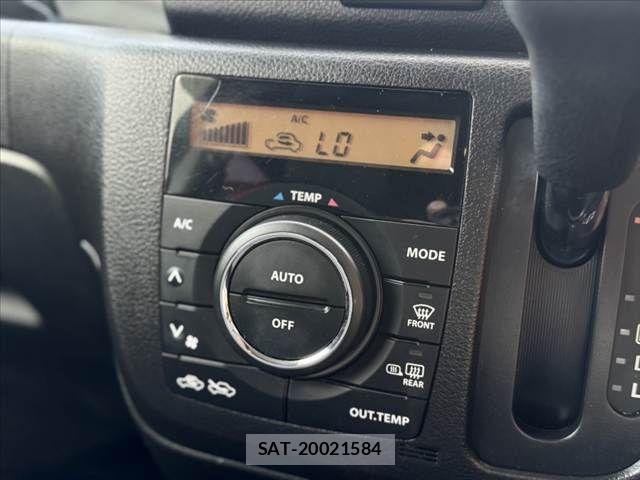 Suzuki SPACIA 2017-04 8101957-24