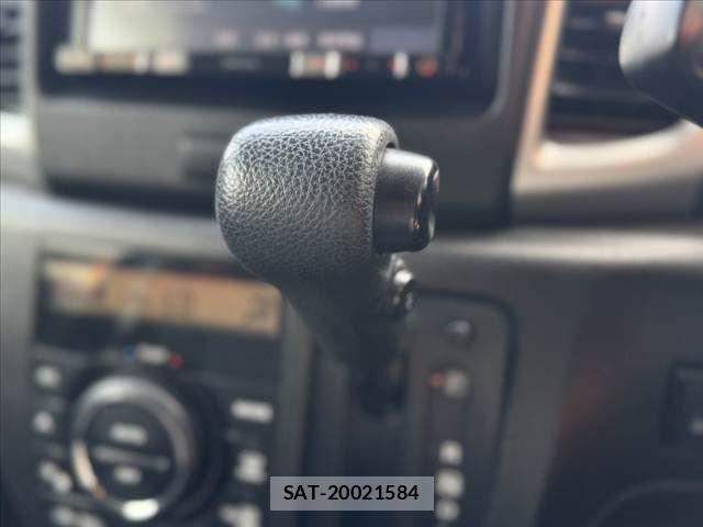 Suzuki SPACIA 2017-04 8101957-25