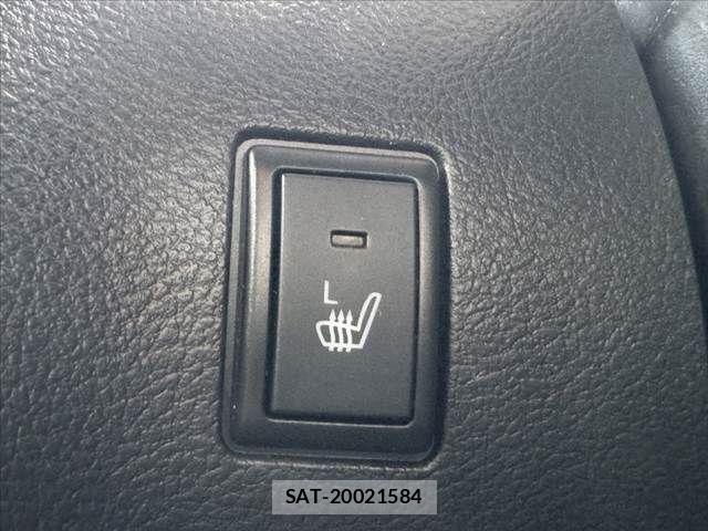 Suzuki SPACIA 2017-04 8101957-26