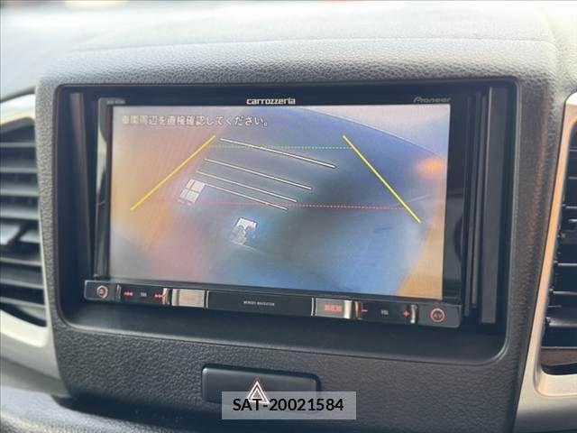 Suzuki SPACIA 2017-04 8101957-4