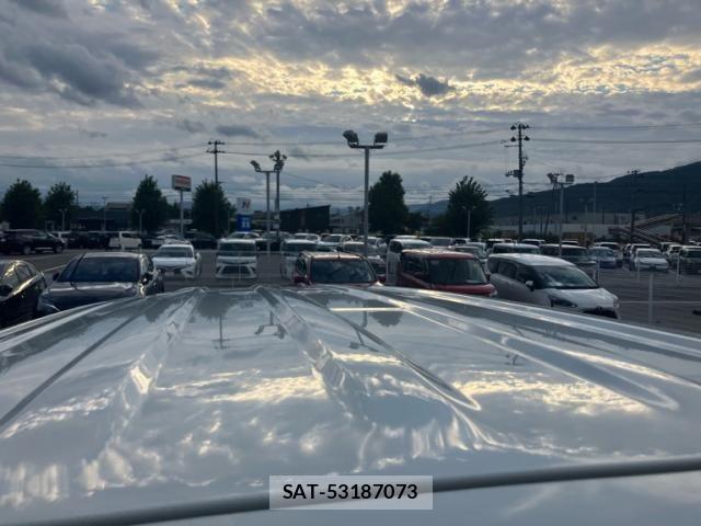 Suzuki SPACIA 2015-11 8101958-9