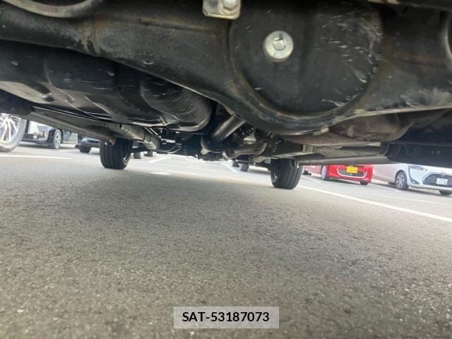 Suzuki SPACIA 2015-11 8101958-10