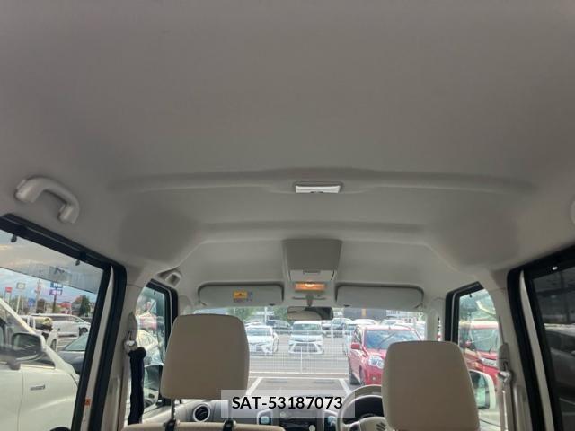 Suzuki SPACIA 2015-11 8101958-11