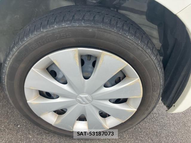 Suzuki SPACIA 2015-11 8101958-4