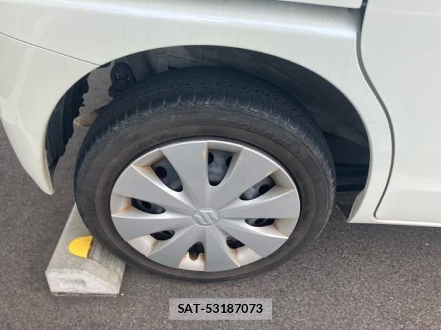 Suzuki SPACIA 2015-11 8101958-5