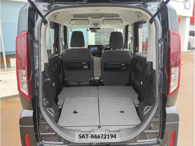Suzuki SPACIA 2024-03 8132452-16