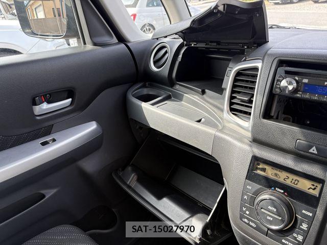 Suzuki SPACIA 2016-03 8355632-21