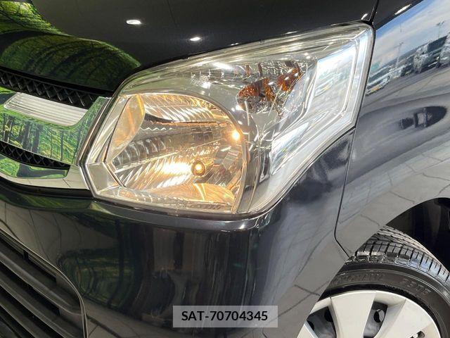 Suzuki SPACIA 2017-02 8368860-12