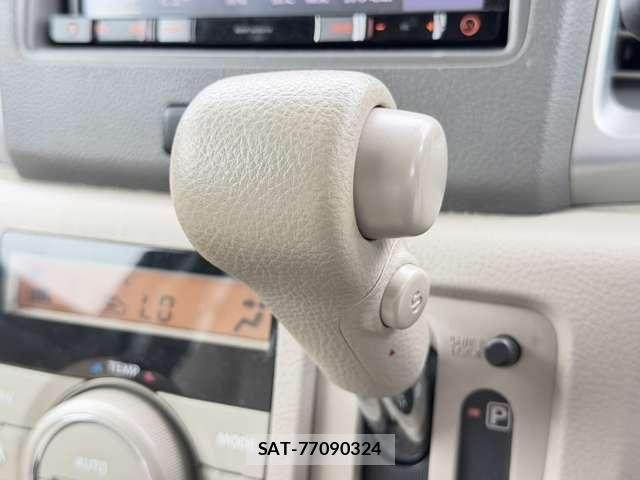 Suzuki SPACIA 2013-09 8415036-24