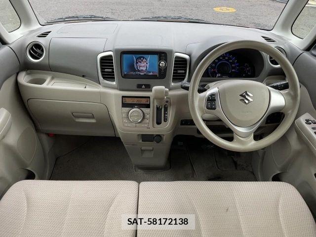Suzuki SPACIA 2013-10 8415038-1