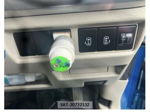 Suzuki SPACIA 2018-03 8563592-15