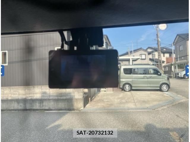 Suzuki SPACIA 2018-03 8563592-21