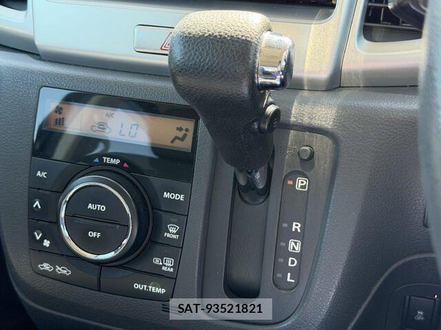 Suzuki SPACIA 2014-06 8628979-9