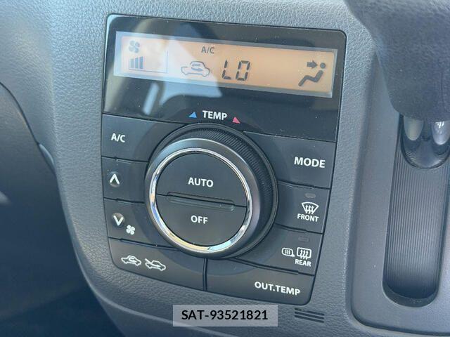 Suzuki SPACIA 2014-06 8628979-8