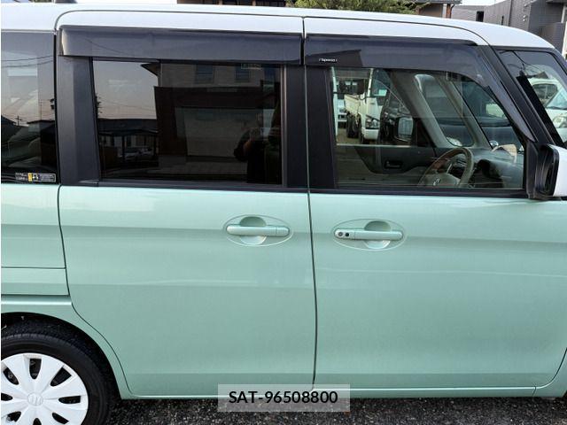 Suzuki SPACIA 2014-06 8666930-18