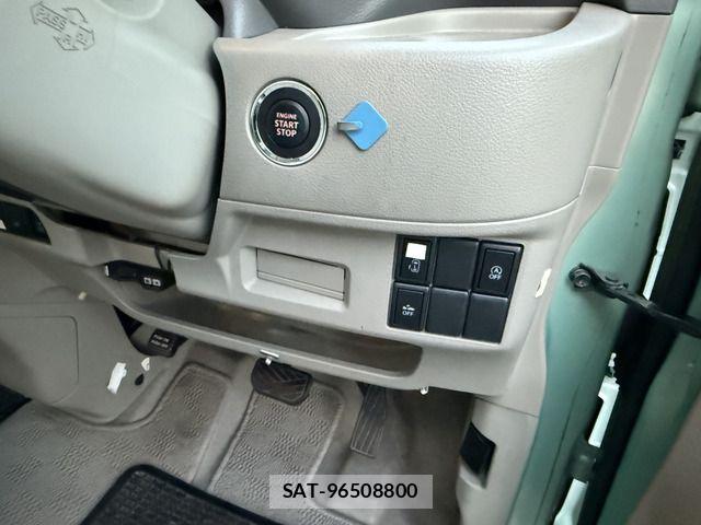 Suzuki SPACIA 2014-06 8666930-8