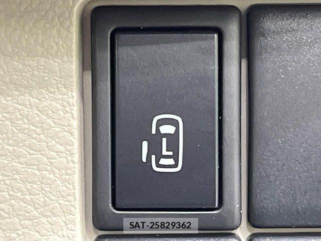 Suzuki SPACIA 2013-06 8797532-2