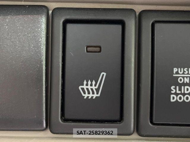 Suzuki SPACIA 2013-06 8797532-7