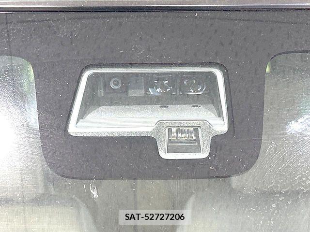 Suzuki SPACIA 2020-02 8831701-2
