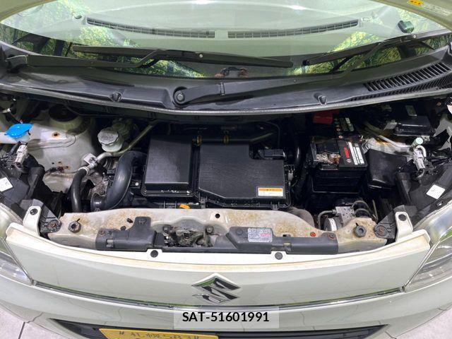 Suzuki SPACIA 2013-09 8850684-18