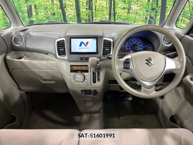 Suzuki SPACIA 2013-09 8850684-2