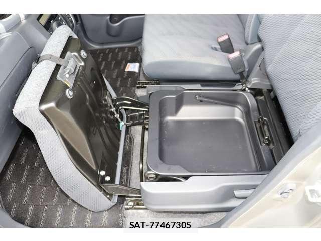 Suzuki SPACIA 2015-01 8872102-21