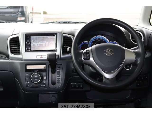 Suzuki SPACIA 2015-01 8872102-3