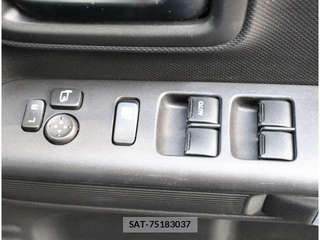 Suzuki SPACIA 2021-05 8882248-28
