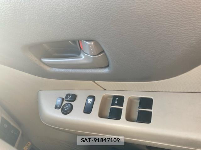 Suzuki SPACIA 2016-02 8884370-11
