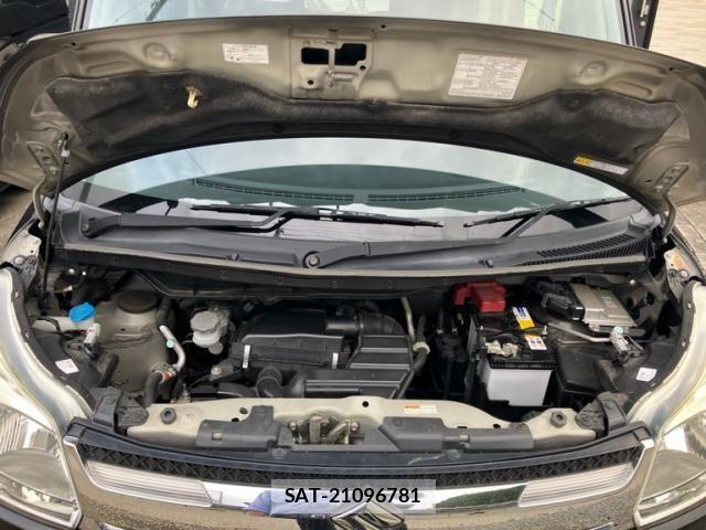 Suzuki SPACIA 2016-09 8884369-11